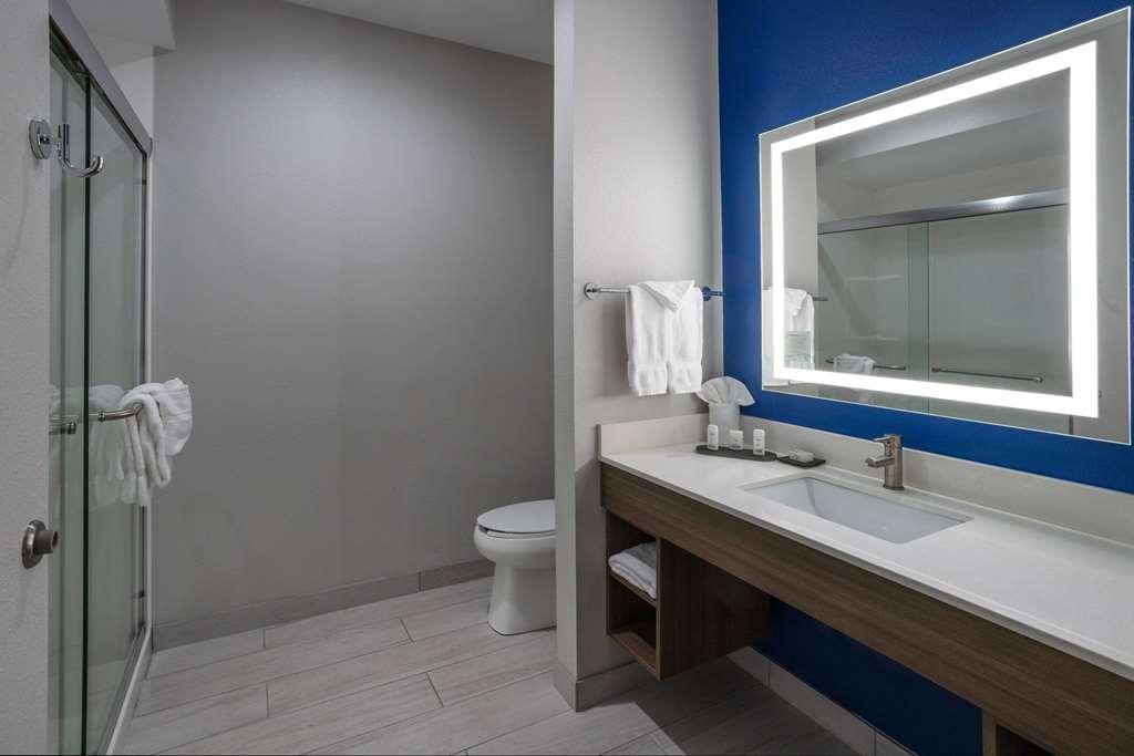 La Quinta Inn&Suites by Wyndham Valdosta Habitación foto